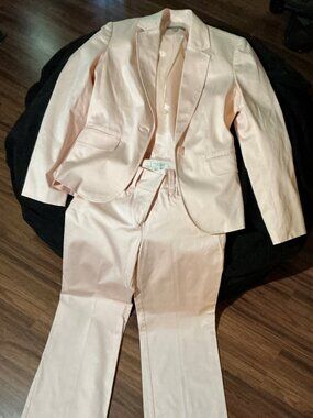 Ann Taylor 2 piece Peach Pantsuit - Jacket and Pants - NEW